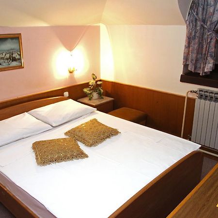 Guest House Royal Csáktornya Kültér fotó