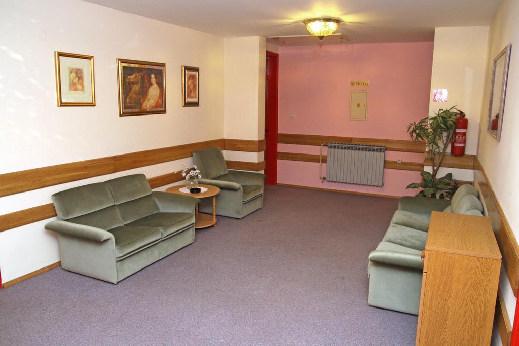 Guest House Royal Csáktornya Kültér fotó