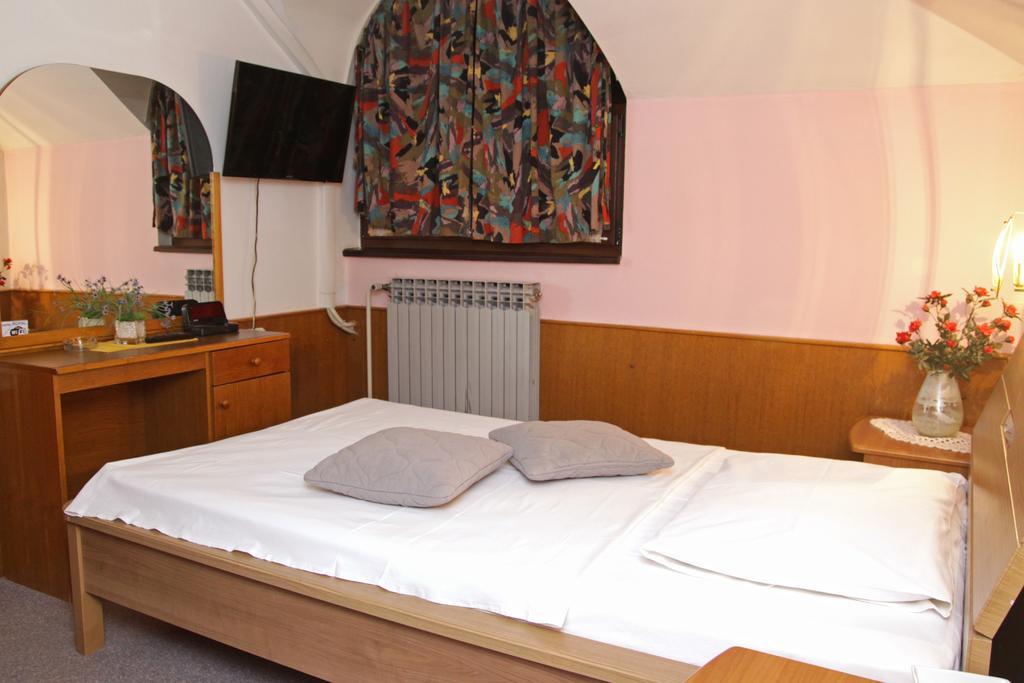 Guest House Royal Csáktornya Kültér fotó