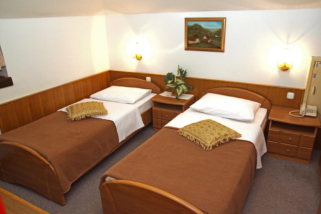 Guest House Royal Csáktornya Kültér fotó