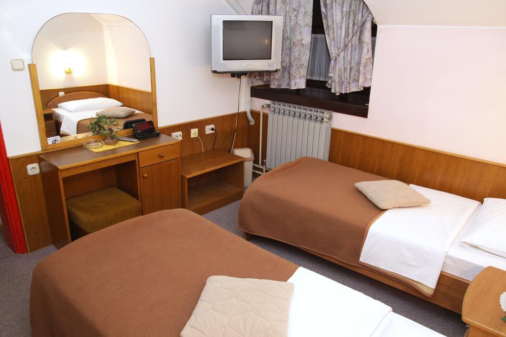 Guest House Royal Csáktornya Kültér fotó