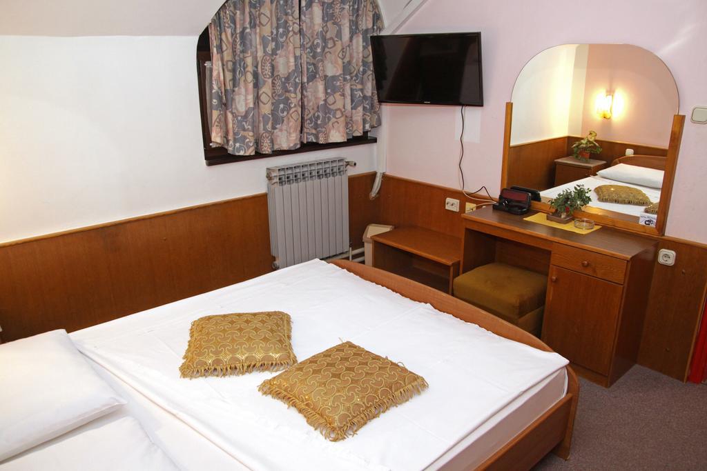 Guest House Royal Csáktornya Kültér fotó