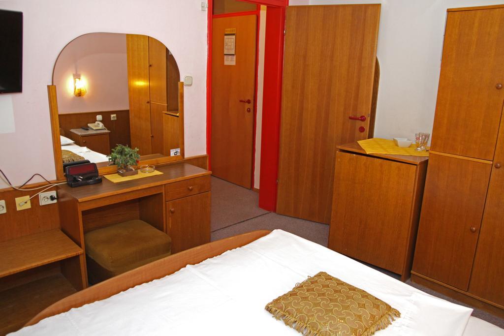 Guest House Royal Csáktornya Kültér fotó