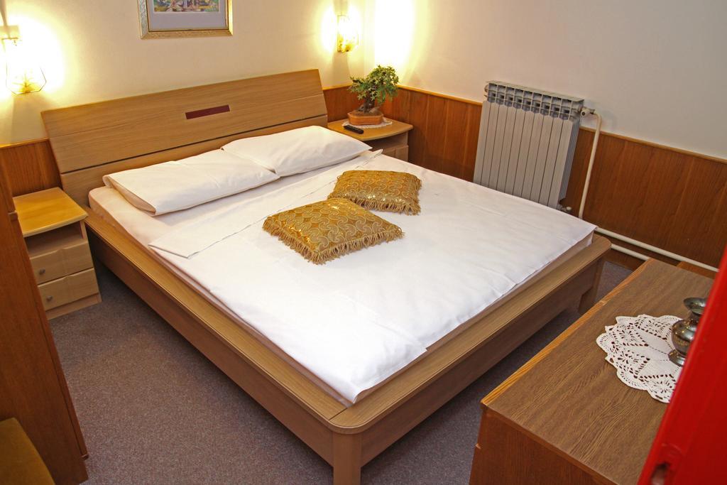 Guest House Royal Csáktornya Kültér fotó